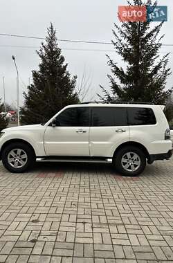 Внедорожник / Кроссовер Mitsubishi Pajero 2008 в Запорожье