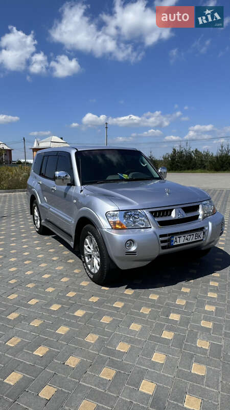 Внедорожник / Кроссовер Mitsubishi Pajero 2006 в Коломые