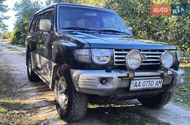 Позашляховик / Кросовер Mitsubishi Pajero 1999 в Києві