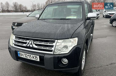 Позашляховик / Кросовер Mitsubishi Pajero 2009 в Києві