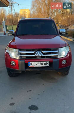 Внедорожник / Кроссовер Mitsubishi Pajero 2007 в Ружине