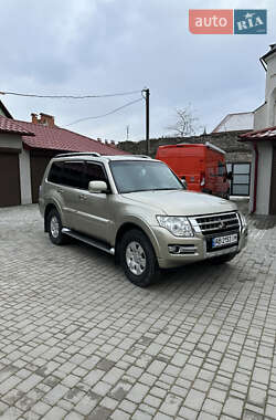 Позашляховик / Кросовер Mitsubishi Pajero 2017 в Кам'янець-Подільському