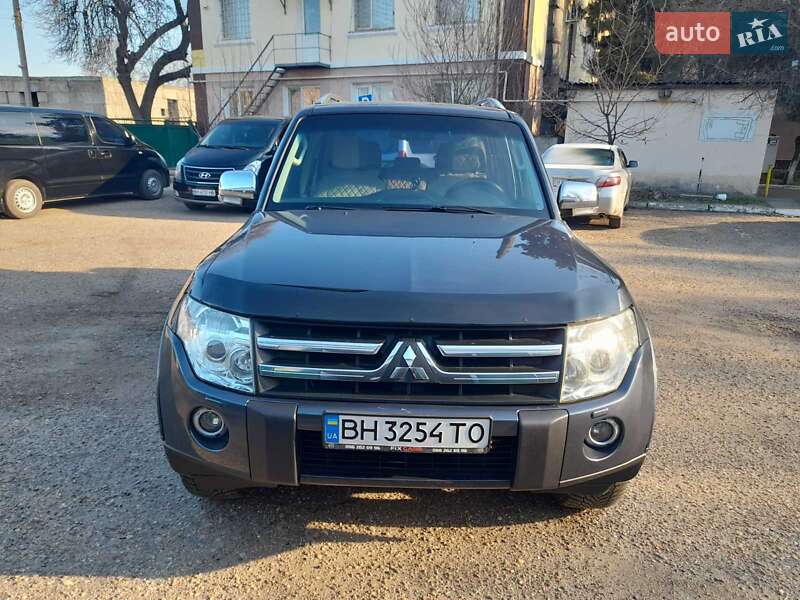 Mitsubishi Pajero 2008