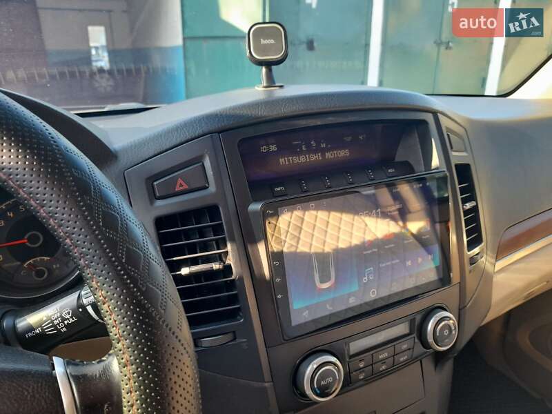 Внедорожник / Кроссовер Mitsubishi Pajero 2008 в Рени