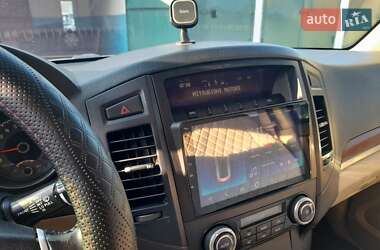 Внедорожник / Кроссовер Mitsubishi Pajero 2008 в 