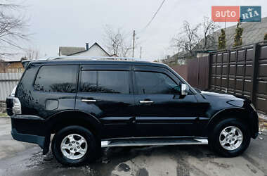 Внедорожник / Кроссовер Mitsubishi Pajero 2007 в Харькове