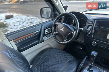 Внедорожник / Кроссовер Mitsubishi Pajero 2007 в Тернополе