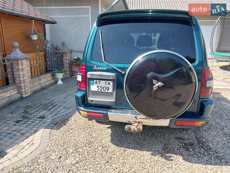 Внедорожник / Кроссовер Mitsubishi Pajero 2000 в Косове