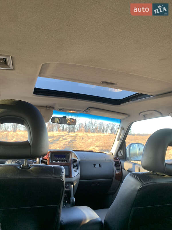 Внедорожник / Кроссовер Mitsubishi Pajero 2006 в Киеве фото 15 Внедорожник / Кроссовер Mitsubishi Pajero 2006 в Киеве