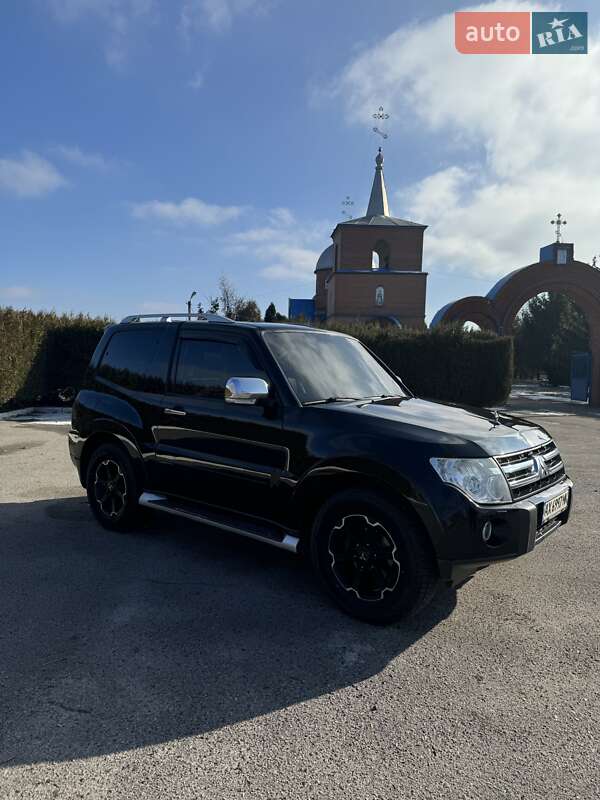 Внедорожник / Кроссовер Mitsubishi Pajero 2008 в Слобожанском