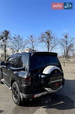 Внедорожник / Кроссовер Mitsubishi Pajero 2008 в 