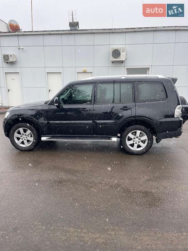 Внедорожник / Кроссовер Mitsubishi Pajero 2008 в Заболотове