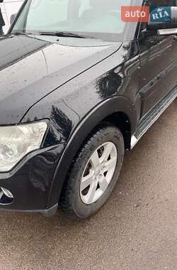 Внедорожник / Кроссовер Mitsubishi Pajero 2008 в 