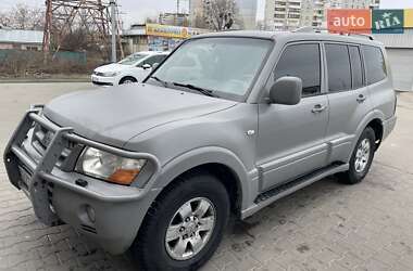 Позашляховик / Кросовер Mitsubishi Pajero 2007 в Києві