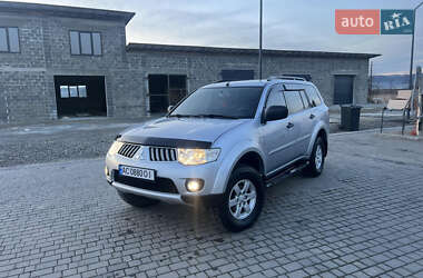 Внедорожник / Кроссовер Mitsubishi Pajero 2012 в Виноградове