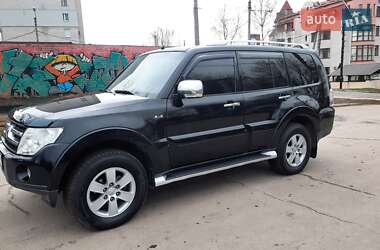 Внедорожник / Кроссовер Mitsubishi Pajero 2008 в Харькове