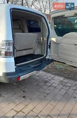 Внедорожник / Кроссовер Mitsubishi Pajero 2007 в 