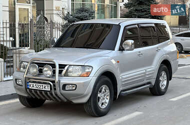 Позашляховик / Кросовер Mitsubishi Pajero 2002 в Києві