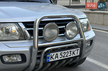 Позашляховик / Кросовер Mitsubishi Pajero 2002 в Києві