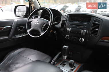 Позашляховик / Кросовер Mitsubishi Pajero 2008 в Харкові