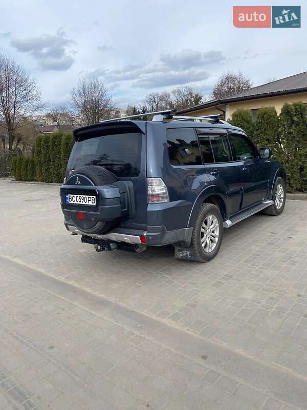 Mitsubishi Pajero 2008
