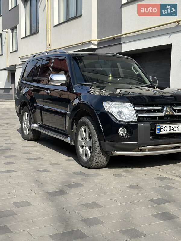 Внедорожник / Кроссовер Mitsubishi Pajero 2008 в Тернополе