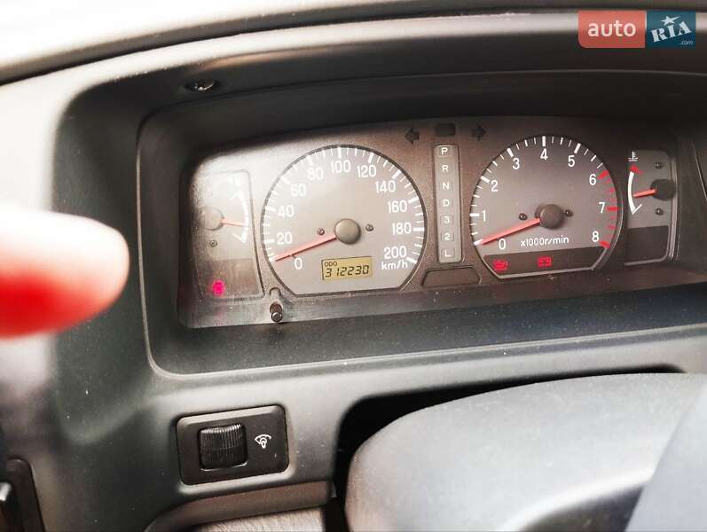 Внедорожник / Кроссовер Mitsubishi Pajero 2000 в Киеве