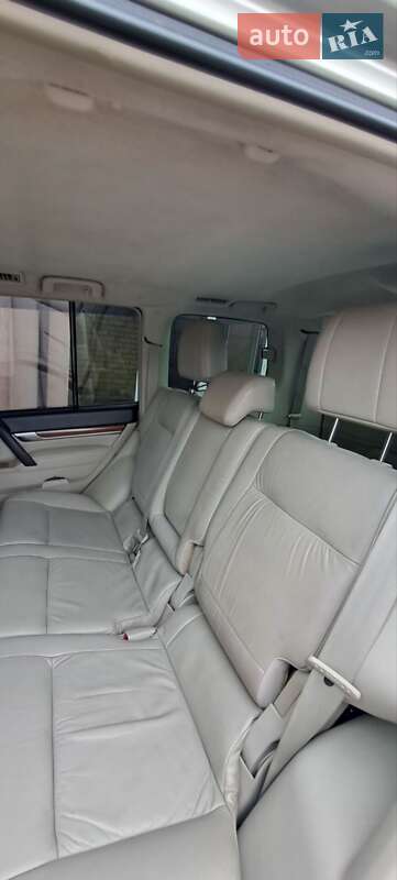 Внедорожник / Кроссовер Mitsubishi Pajero 2007 в Боярке