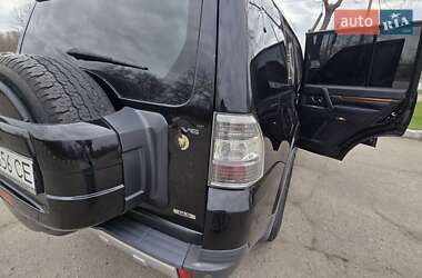 Внедорожник / Кроссовер Mitsubishi Pajero 2007 в 