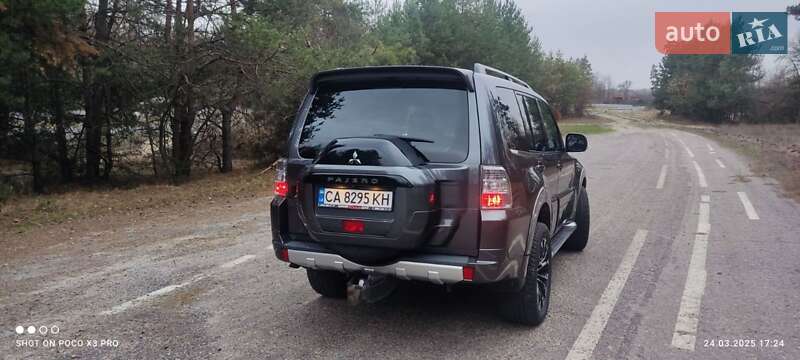 Позашляховик / Кросовер Mitsubishi Pajero 2016 в Смілі