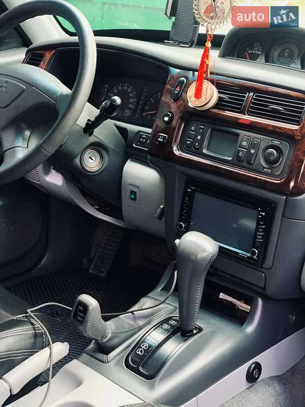 Внедорожник / Кроссовер Mitsubishi Pajero 2003 в Ивано-Франковске