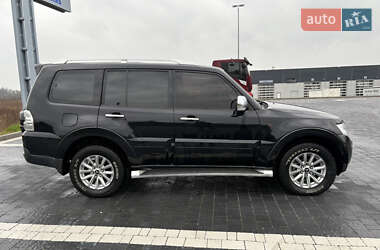 Внедорожник / Кроссовер Mitsubishi Pajero 2007 в 