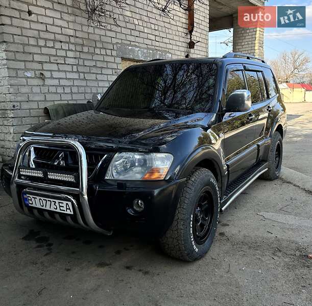 Mitsubishi Pajero 2006