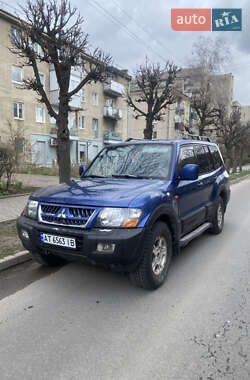 Позашляховик / Кросовер Mitsubishi Pajero 2000 в 