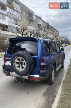 Позашляховик / Кросовер Mitsubishi Pajero 2000 в 