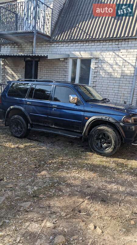Mitsubishi Pajero 2000