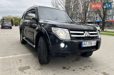 Внедорожник / Кроссовер Mitsubishi Pajero 2007 в 