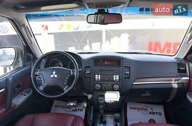 Внедорожник / Кроссовер Mitsubishi Pajero 2008 в 