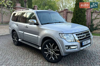 Внедорожник / Кроссовер Mitsubishi Pajero 2017 в 