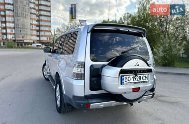 Внедорожник / Кроссовер Mitsubishi Pajero 2007 в 