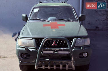 Внедорожник / Кроссовер Mitsubishi Pajero 2000 в 
