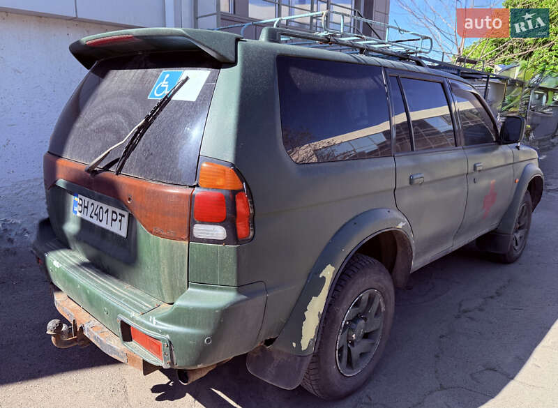 Внедорожник / Кроссовер Mitsubishi Pajero 2000 в Одессе