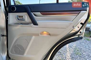 Внедорожник / Кроссовер Mitsubishi Pajero 2007 в 