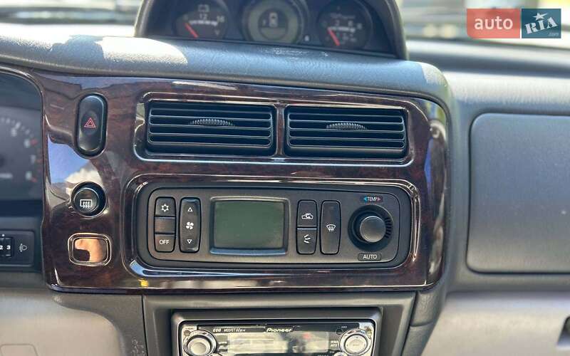 Позашляховик / Кросовер Mitsubishi Pajero 2003 в Чернівцях