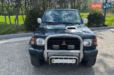 Внедорожник / Кроссовер Mitsubishi Pajero 1996 в 