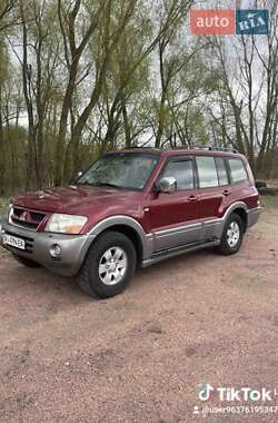 Внедорожник / Кроссовер Mitsubishi Pajero 2004 в Киеве