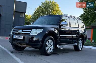Позашляховик / Кросовер Mitsubishi Pajero 2007 в 