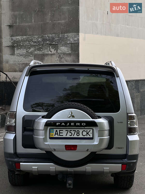 Внедорожник / Кроссовер Mitsubishi Pajero 2008 в Вольногорске