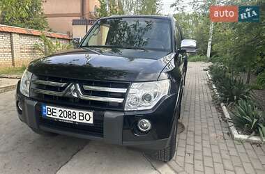 Позашляховик / Кросовер Mitsubishi Pajero 2008 в 