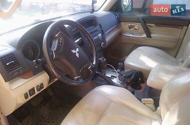 Внедорожник / Кроссовер Mitsubishi Pajero 2008 в 